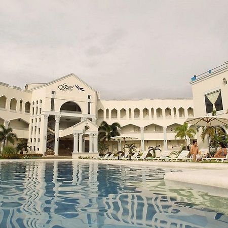 Boracay Grand Vista Resort & Spa Yapak Екстер'єр фото